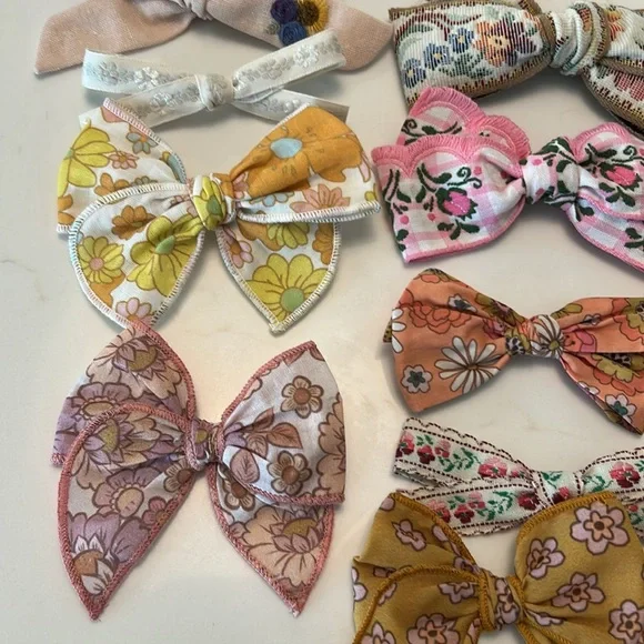 Bows - Picture 7 of 11